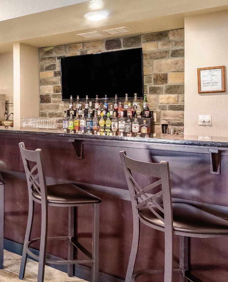 Cobblestone Inn & Suites - Bridgeport Экстерьер фото